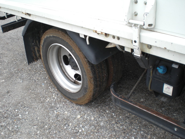 FUSO 2t 09.JPG